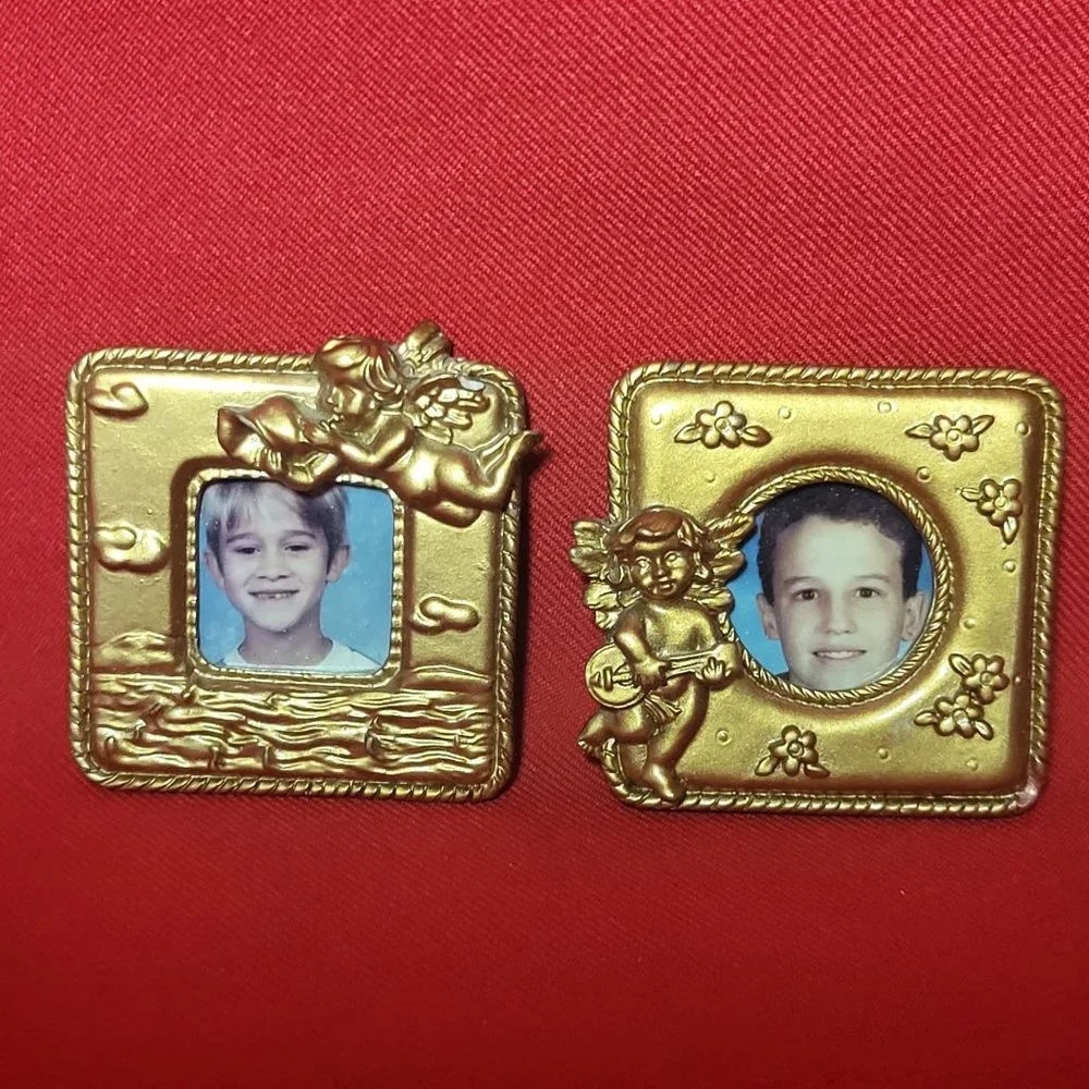 VTG Mini Golden Angel Cherub Picture Photo Frame Magnet Polyresin